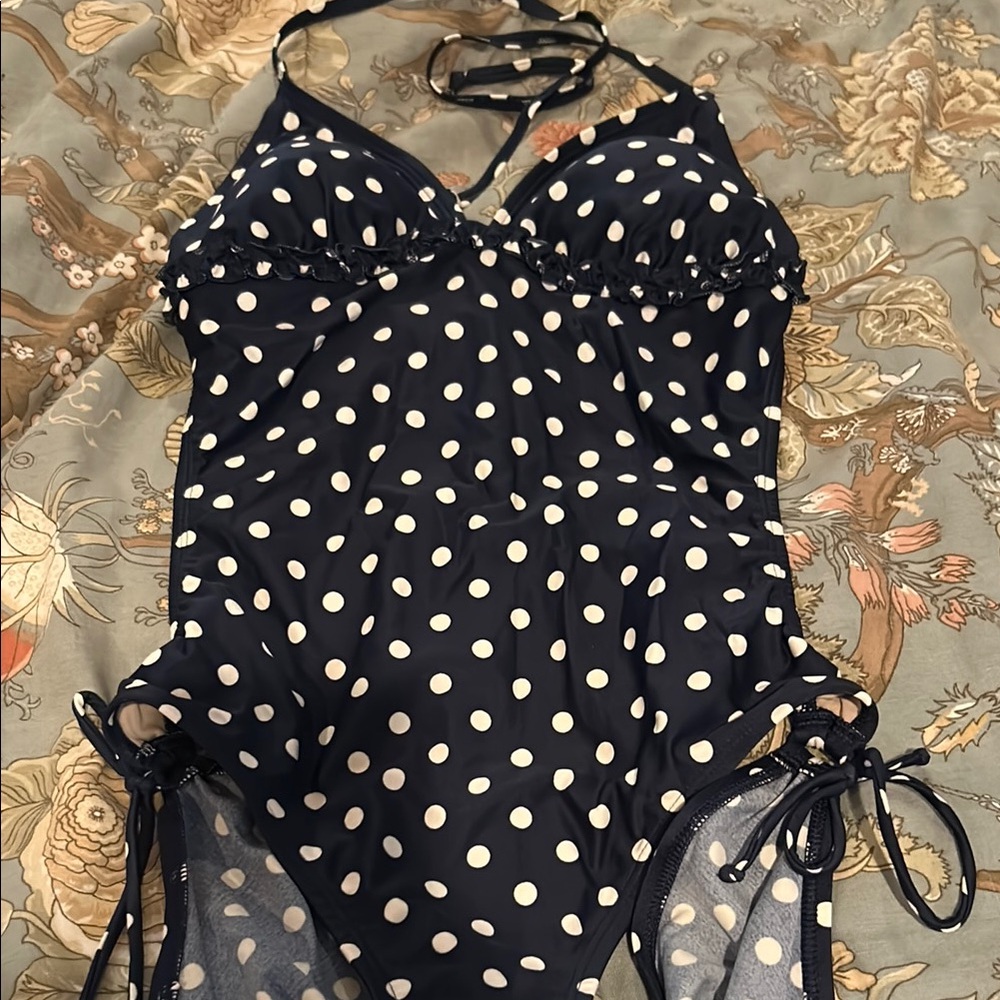 Adorable Gap Polka Dot One Piece Bathing Suit